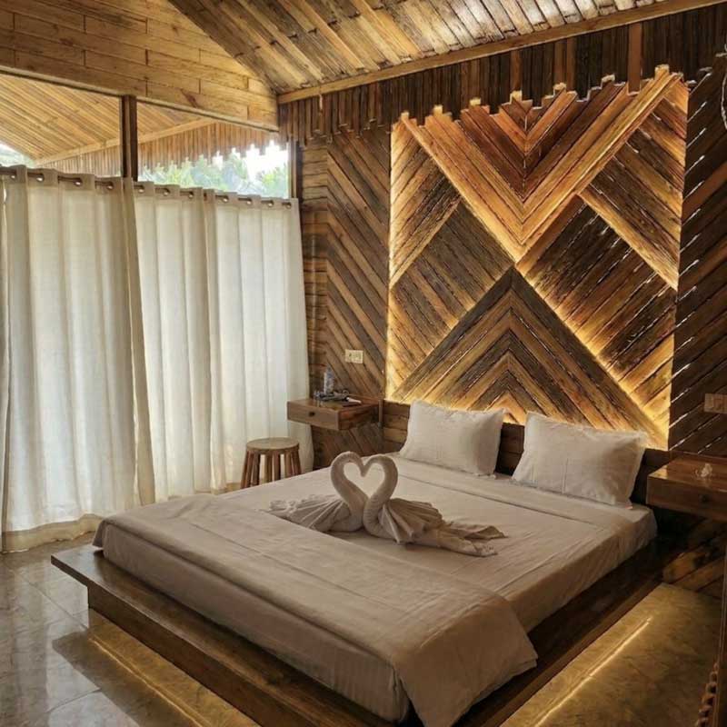 Premium Couple Room